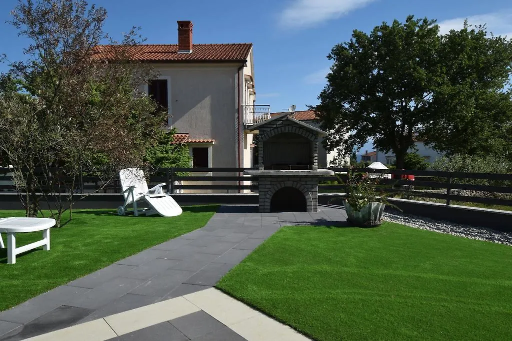 Apartment Helena Malinska Croatia