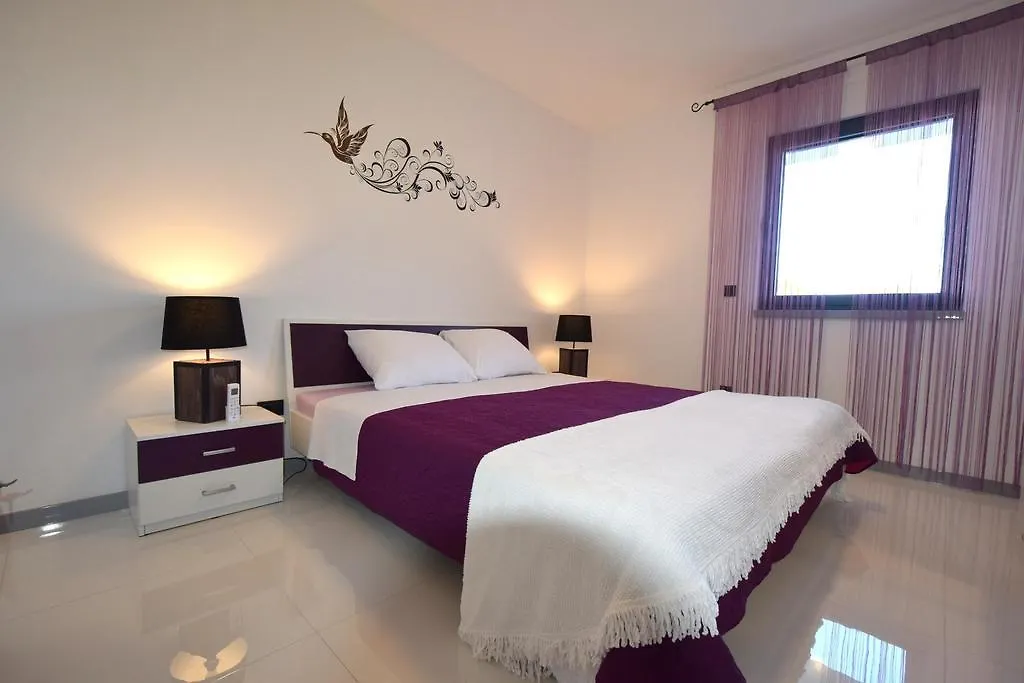 Apartment Helena Malinska Croatia